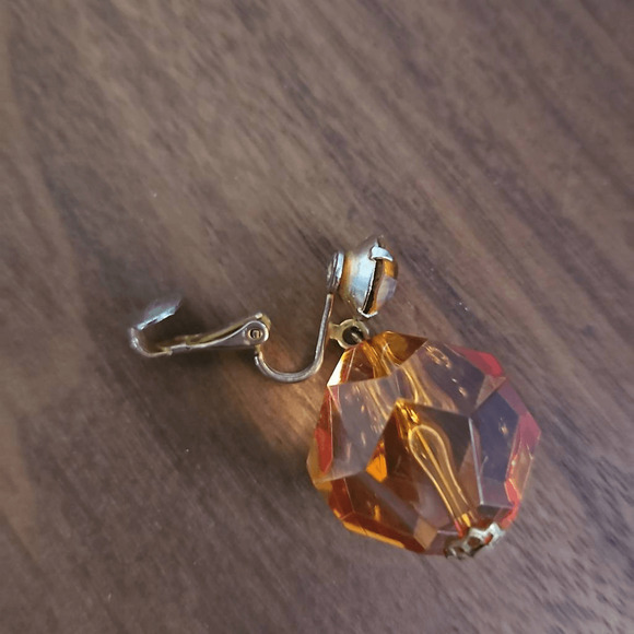 Grandma Clip On Gem Plastic Earrings - Picture 5 of 5